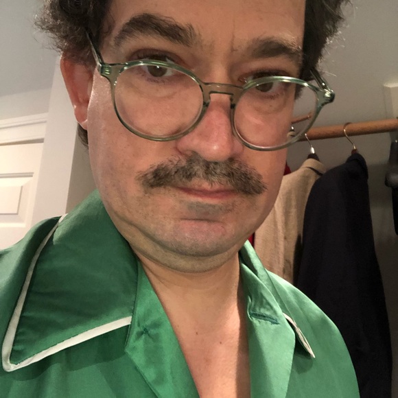 The pajamas and wine kit - Picture 3 of 5